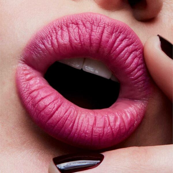 LABIAL MAC TONO 920  VELVET PUNCH - Imagen 3