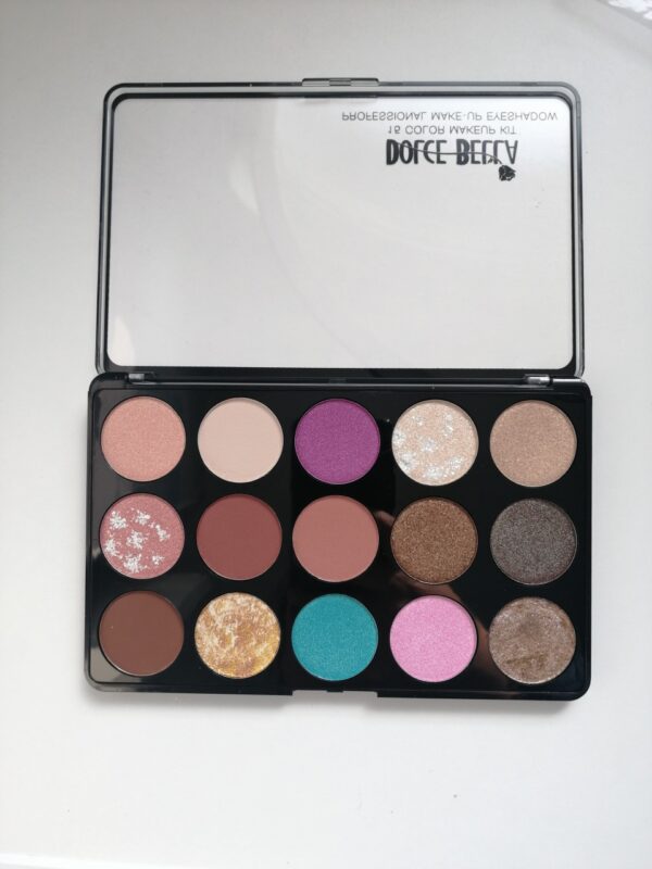 PALETA DE SOMBRAS X 15 DOLCE BELLA
