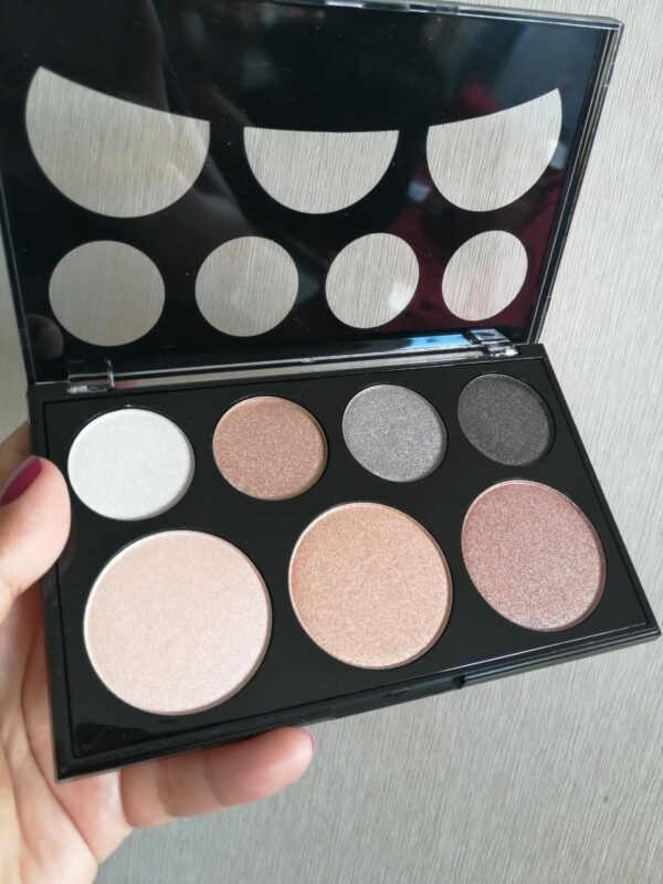 PALETA DE 4 SOMBRAS Y 3 ILUMINADORES DOLCE BELLA - Imagen 3