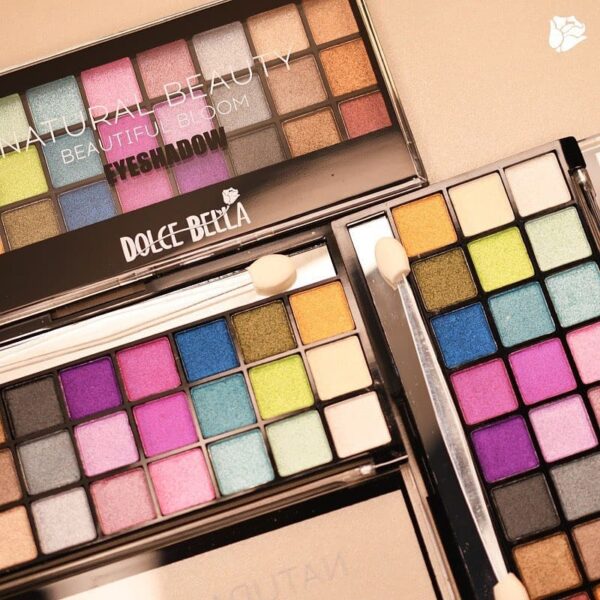 PALETA DE SOMBRAS DE 24 COLORES DOLCE BELLA