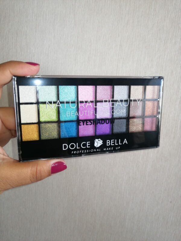 PALETA DE SOMBRAS DE 24 COLORES DOLCE BELLA - Imagen 3