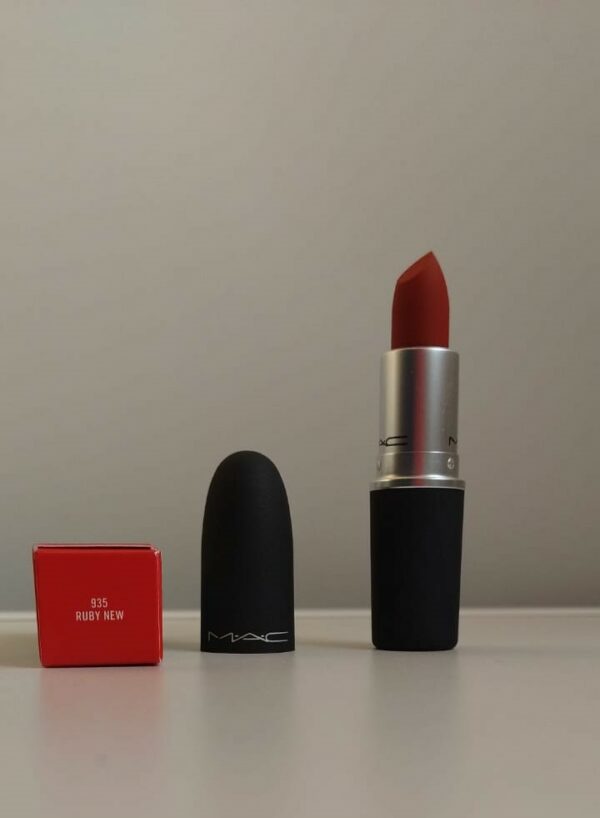 LABIAL MAC TONO RUBY NEW 935
