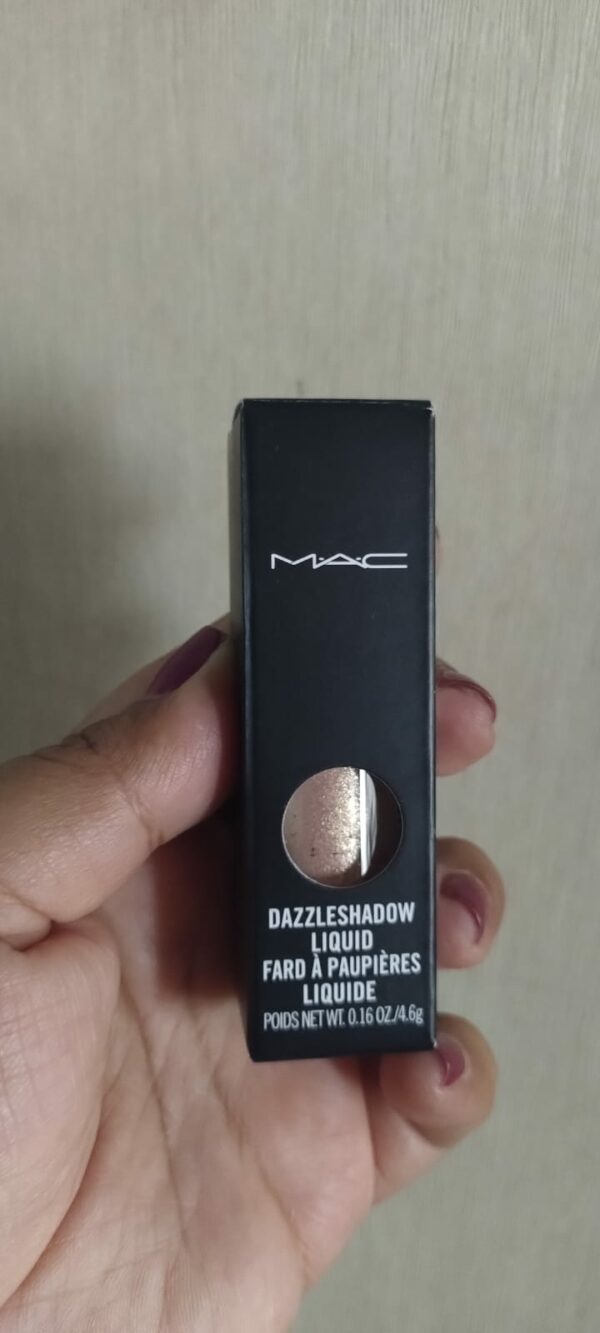 SOMBRA MAC Dazzleshadow Liquid TONO EVERY DAY IS SUNSHINE - Imagen 7