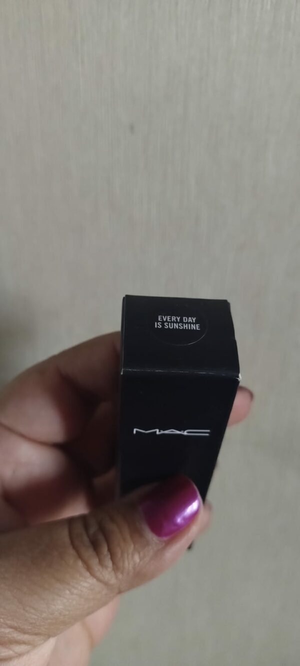 SOMBRA MAC Dazzleshadow Liquid TONO EVERY DAY IS SUNSHINE - Imagen 6