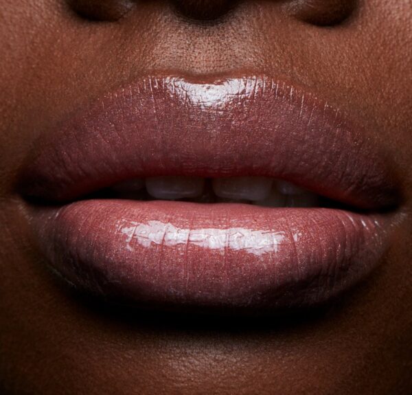 LIPGLOSS MAC TONO 343 ALL THINGS MAGICAL - Imagen 2